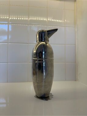 Nordstrom Stainless Steel Soda Siphon - Silver Finish Penguin Butler